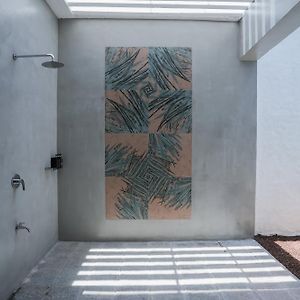 Hibiscus Beach Hotel & Villas